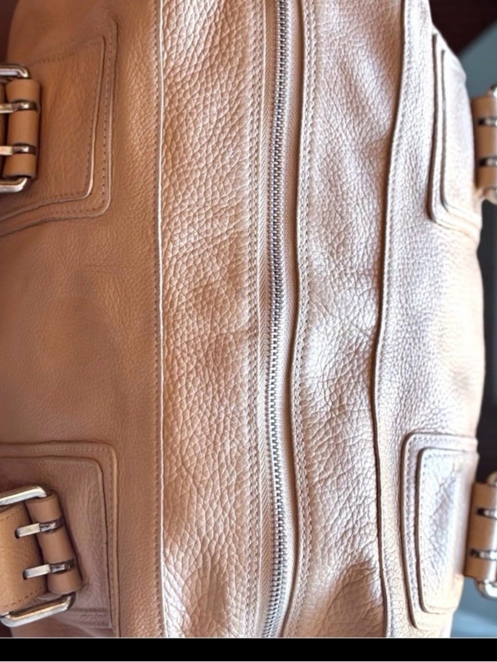 AUTHENTIC FURLA BUTTERY TAN PEBBLE LEATHER SHOULDER BAG SIDE POCKETS SILVER HW - Picture 4 of 5